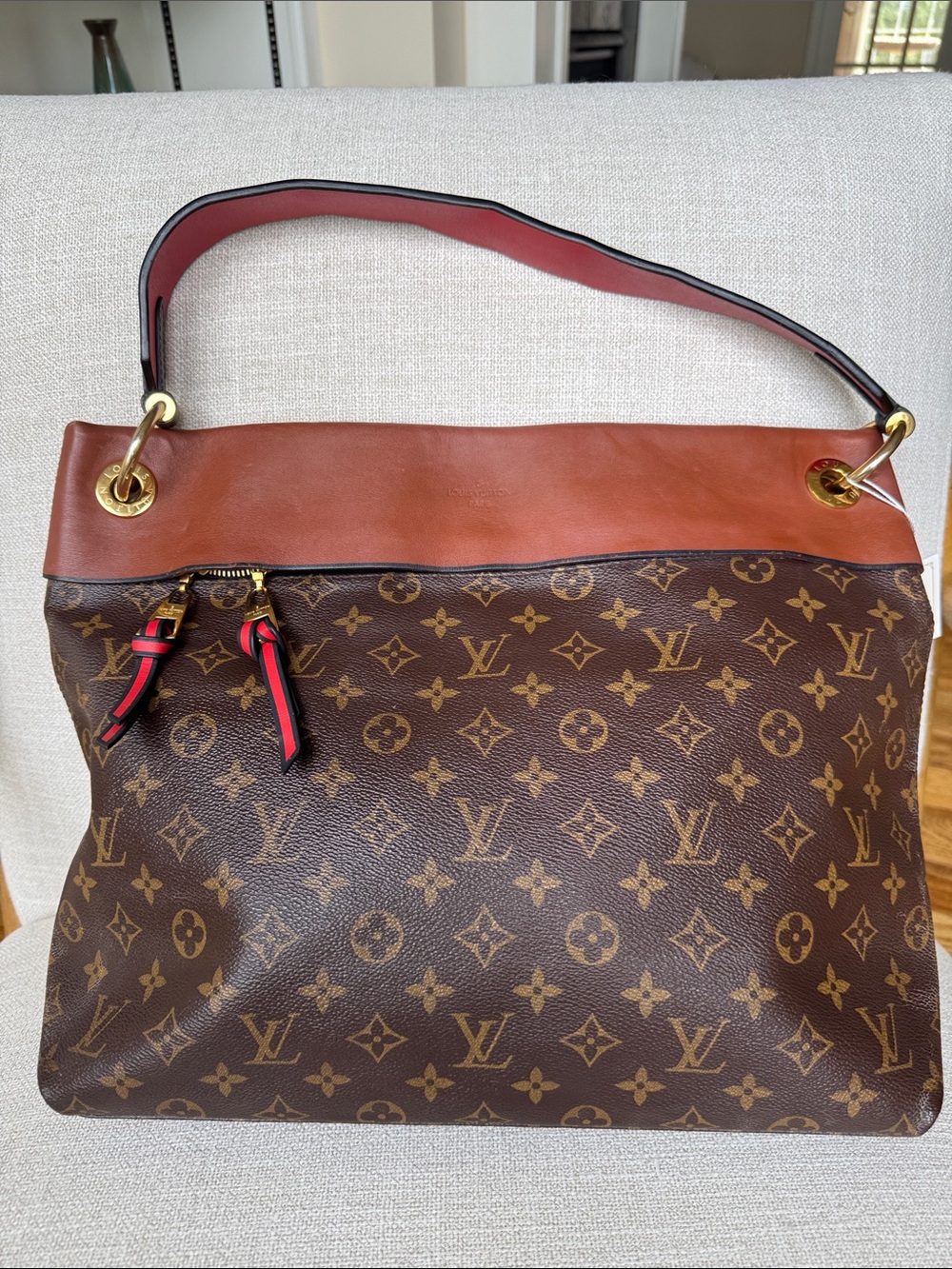 Louis Vuitton Monogram Tuileries Besace Hobo *Authentic* w COA